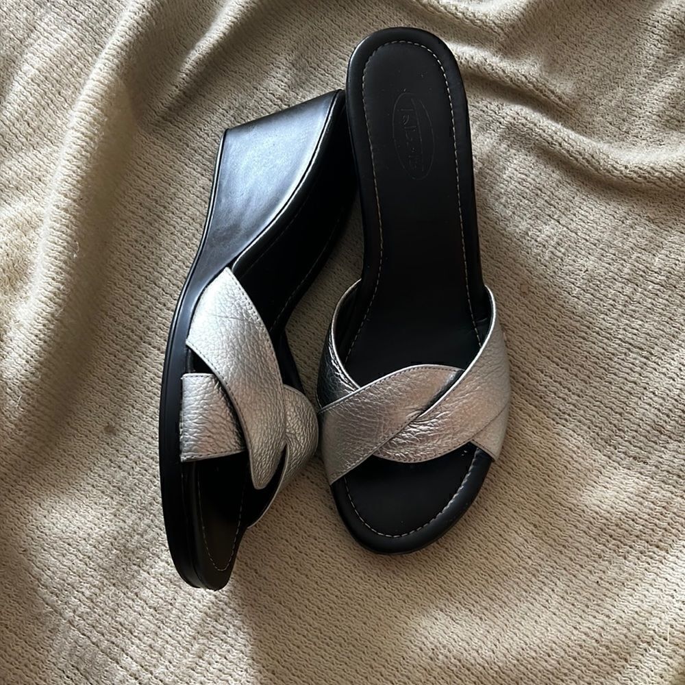 - Talbots Daphne7 Mules 